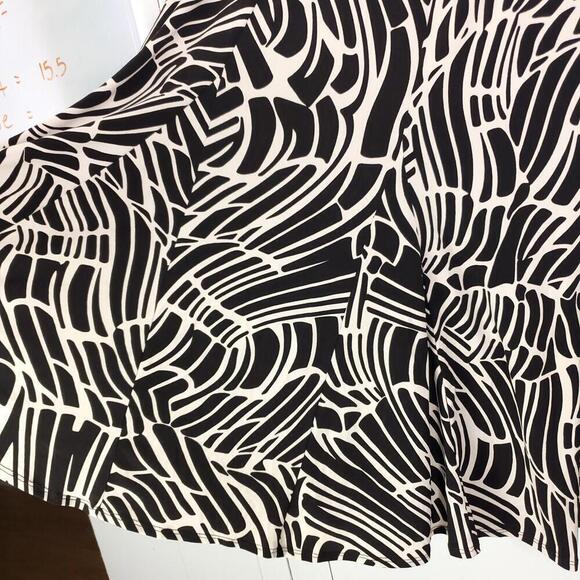 Chicos Skirt Womens XL Size 2 Abstract Exotic Artsy Print Stretchy Pull On - Picture 4 of 8
